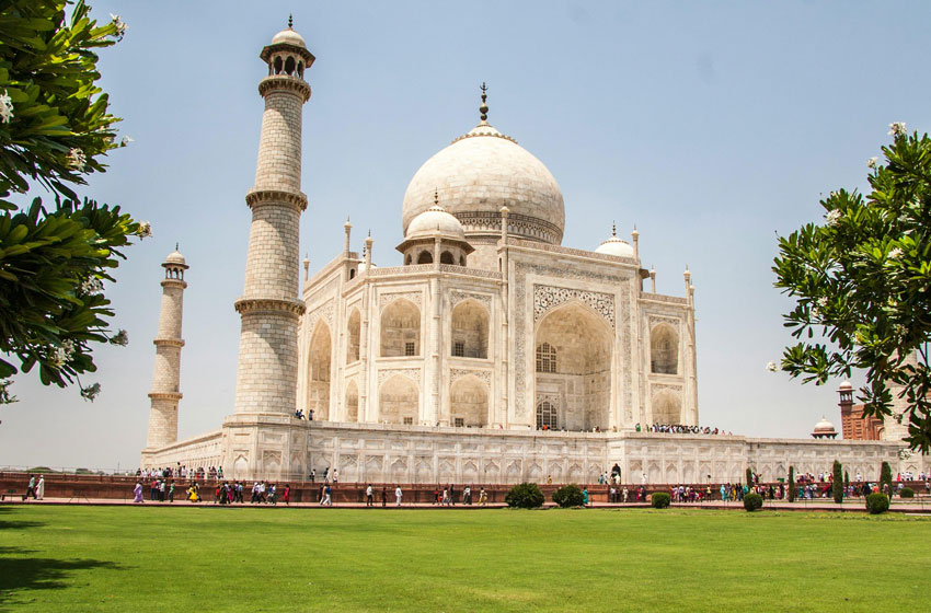 Delhi Agra day tours by Train