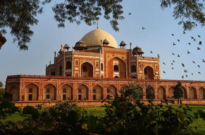 Golden Triangle with Amritsar, Varanasi, Mumbai & Udaipur