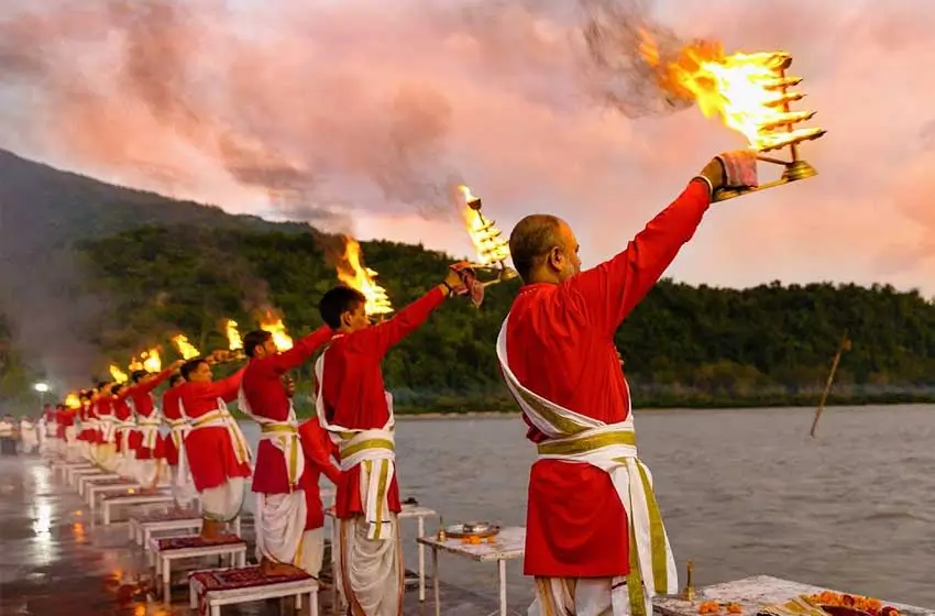 Golden Triangle with Ganges Experience