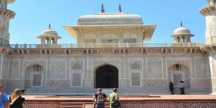Jaipur - Agra Day Tour