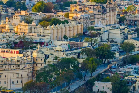 Luxury India Honeymoon: From the Taj Mahal to the Thar Desert