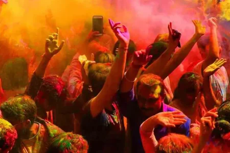 Luxury India Tour with Holi Festival 2026