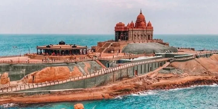 Spiritual Tamil Nadu & Backwaters Kerala Tour